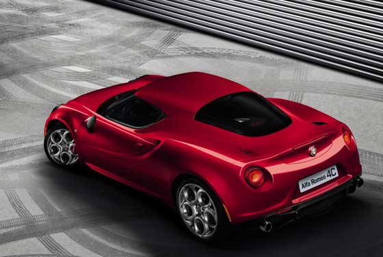 Alfa-Romeo-4C-on-Drive-2