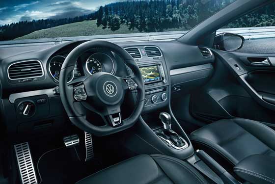 VW-Golf-R-Cabriolet-on-Drive-3