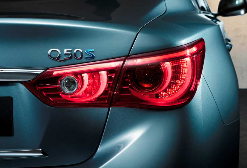Inifiniti-Q509-rear-light-detail