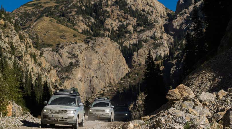 Range-Rover-Hybrid-on-Silk-Route-Epic-Journey-5