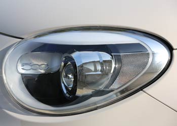 Fiat-500X-headlight-Detail