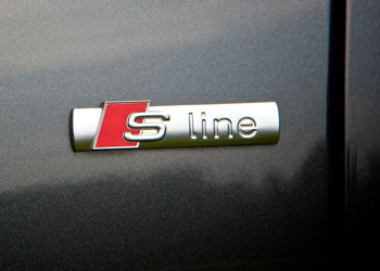 Audi-A5-Cabriolet-S-line-badge