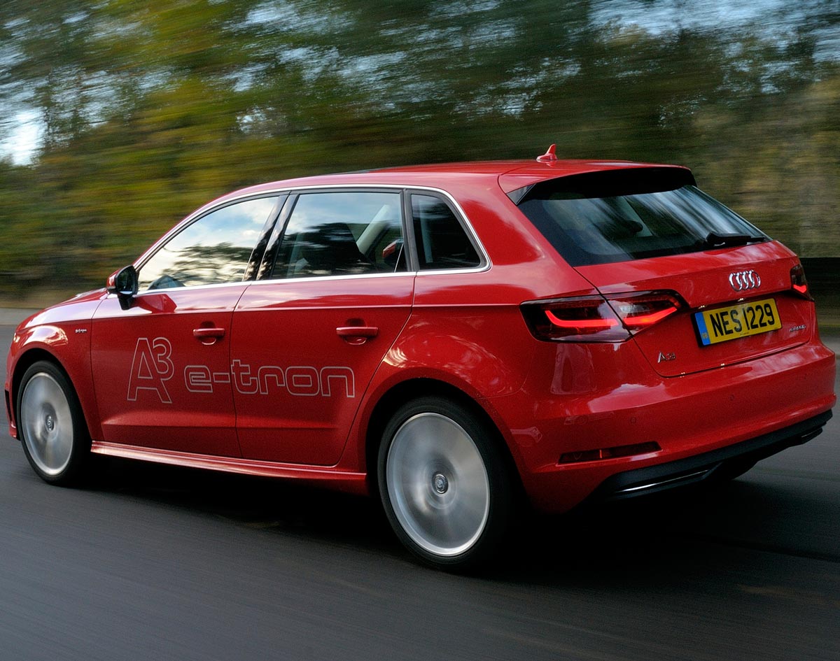 Audi-E-tron-Sportback-on-the-road