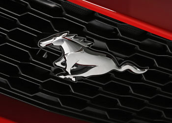 New-Ford-Mustang-badge