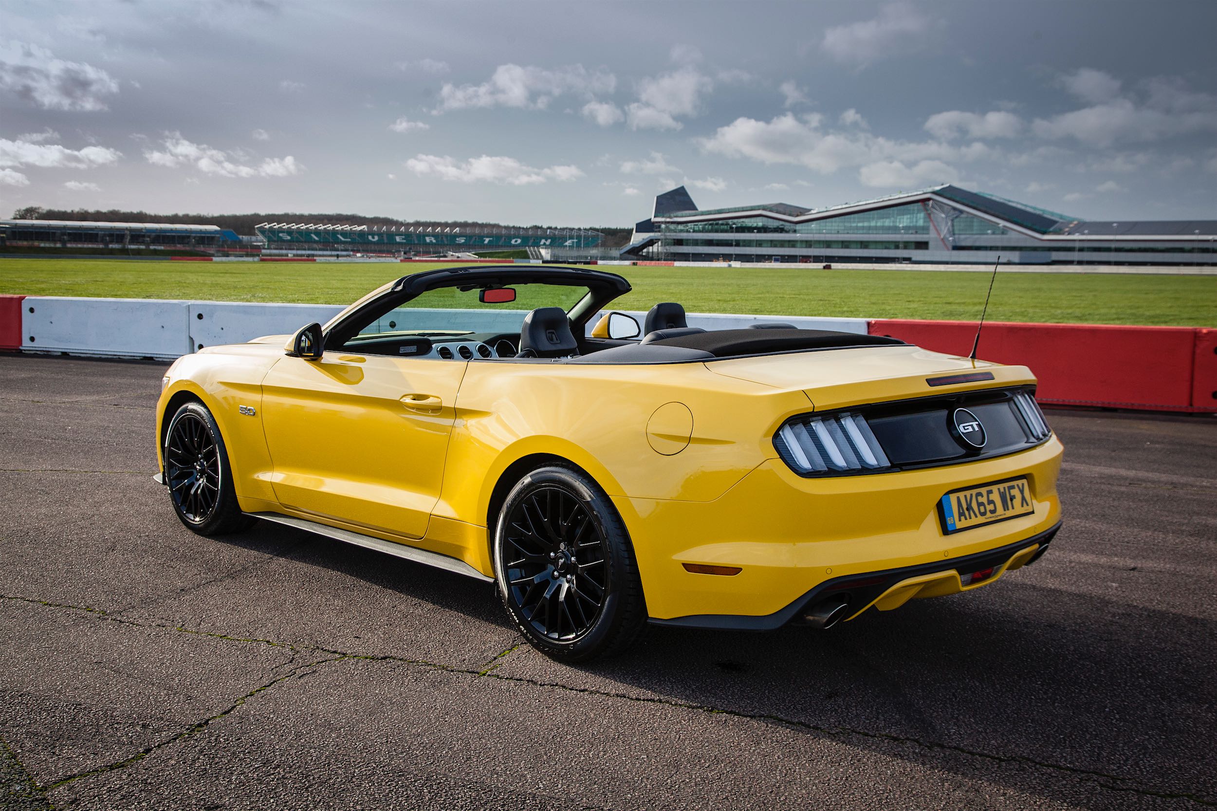 Drive.co.uk | Ford Mustang Convertible, this one is the real deal