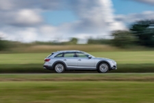 Neil Lyndon reviews the Audi Allroad for drive-4