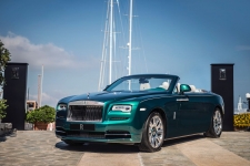 Examples of Rolls-Royce Bespoke Cars on Drive.co.uk-5