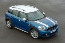 Jonathan Humphrey reviews the New MINI Countryman for Drive.co.uk-11