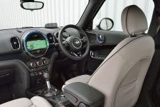 Jonathan Humphrey reviews the New MINI Countryman for Drive.co.uk-14