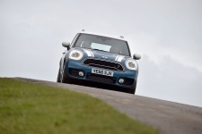 Jonathan Humphrey reviews the New MINI Countryman for Drive.co.uk-5