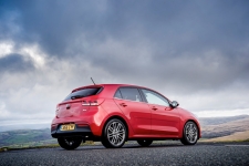 Tom Scanlan reviews the All-New Kia Rio for Drive 2