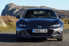 tom-scanlan-reviews the-Mazda MX-5 RF for drive-6