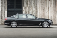 Neil Lyndon reviews the BMW 740 Ld M Sport for Drive 1