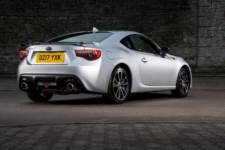 Tom Scanlan reviews the 2017 Subaru BRZ for Drive 17