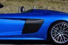 Jonathan Humphrey drives the sensational Audi R8 Spyder for Drive 8