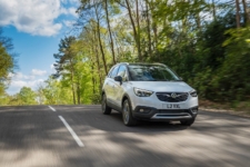 Tim Barnes Clay from the first drives of the New Vauxhall Crossland X 2