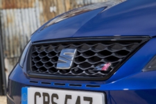 Tom Scanlan drives the New SEAT Leon and SEAT leon Cupra 25