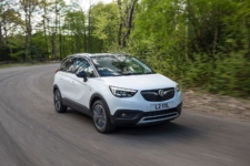 Tom Scanlan reviews the 2017 All New Vauxhall Crossland X 1