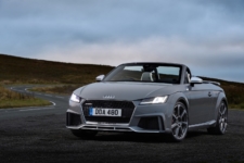 Tom Scanlan reviews the Audi TT RS Roadster for Drive 21