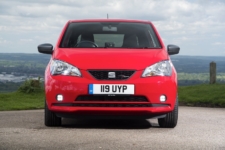 Review Jonathan Humphrey drives the SEAT Mii FR Line 3