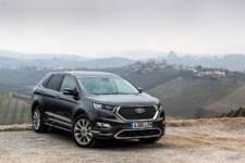 Tom Scanlan reviews the Ford Edge Vignale 5