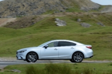 Tom Scanlan reviews the 2017 Mazda 6 Saloon for Drive 3