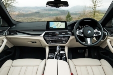 BMW 530d M Sport reviewed by Tom Scanlan for Drive 26