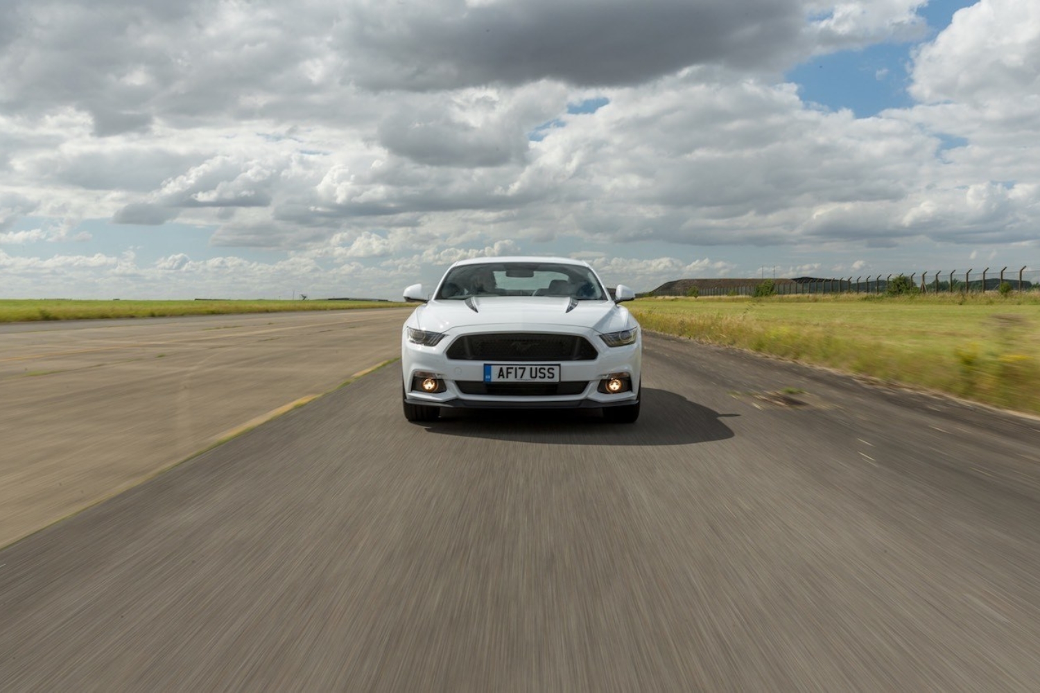 Ford Mustang reviewed by Tom Scanlan for Drive 21