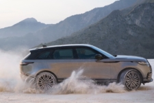 Neil Lyndon reviews Range Rover Velar for Drive 9