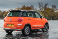 The Fiat 500L reviewed by Tom Scanlan for Drive 5