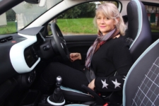 Lisa Richardson-Humphrey enjoys the Renault Twingo Iconic parisienne 3