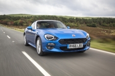 Neil Lyndon reviews the Fiat 124 Spider Lusso Plus for Drive 10