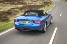 Neil Lyndon reviews the Fiat 124 Spider Lusso Plus for Drive 11