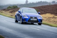 Neil Lyndon reviews the Lexus IS300h for Drive 3