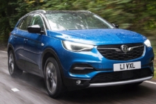 Tom Scanlan reviews the Vauxhall Grandland X SUV for Drive 20