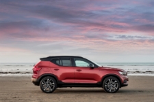 Neil Lyndon reviews the New XC40 from Volvo 39