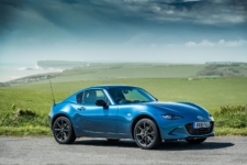 Jonathan Humphrey drives the Mazda MX-5 RF 18