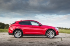 Tom Scanlan reviews Alfa Romeo Stelvio for drive 13