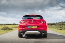 Tom Scanlan reviews Alfa Romeo Stelvio for drive 4