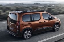 Tim Barnes-Clay reviews the Peugeot Rifter from the European Launch 2