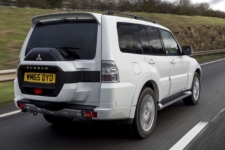 Bill Dent drives the Mitsubishi Shogun for Drive 18