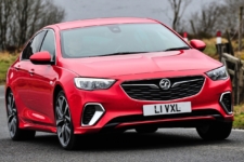 Tom Scanlan reviews the Vauxhall Insignia GSi Sportshatch for Drive 10