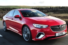 Tom Scanlan reviews the Vauxhall Insignia GSi Sportshatch for Drive 15