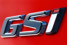 Tom Scanlan reviews the Vauxhall Insignia GSi Sportshatch for Drive 16