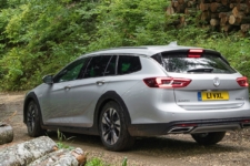 drive-Neil Lyndon reviews the Vauxhall Insignia Country Tourer 5