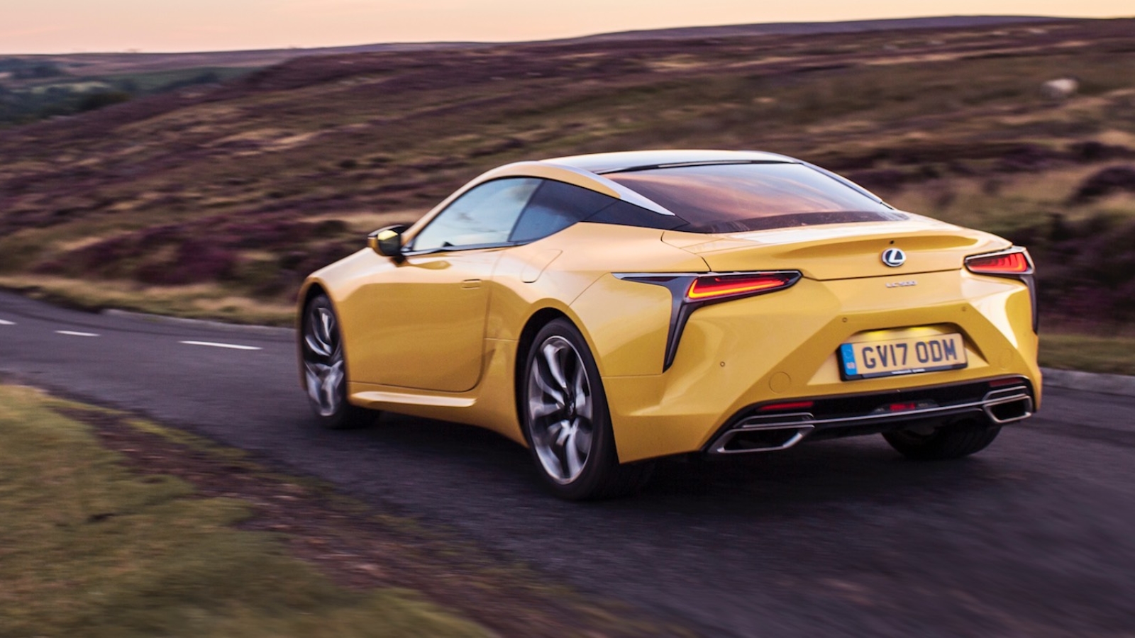 Jonathan Humphrey from drive reviews the Lexus LC500 a superb GT car 5