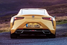 Jonathan Humphrey from drive reviews the Lexus LC500 a superb GT car 7