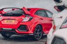 Tom Scanlan drives the Honda Civic Type R 11