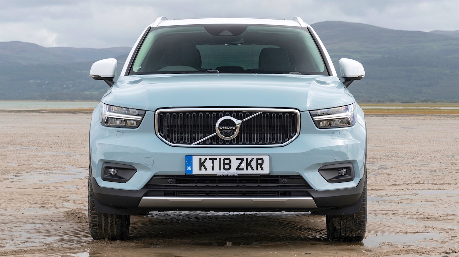 drive-Maggie Barry reviews the European Car of the Year the Volvo XC40 SUV 18