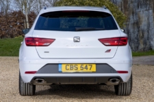 Tom Scanlan reviews the SEAT LEON CUPRA 300 TSi 4Drive for Drive 10